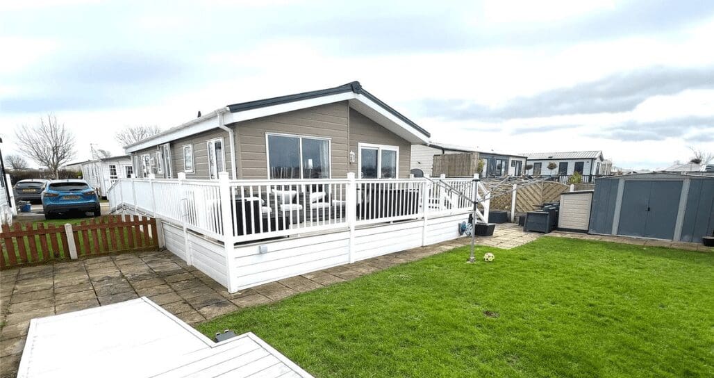 Holiday Rental Caravan at Patrington Haven Leisure Park