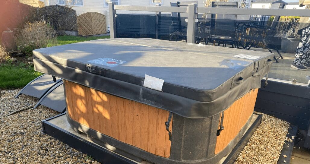 Holiday Rental Caravan at Patrington Haven Leisure Park