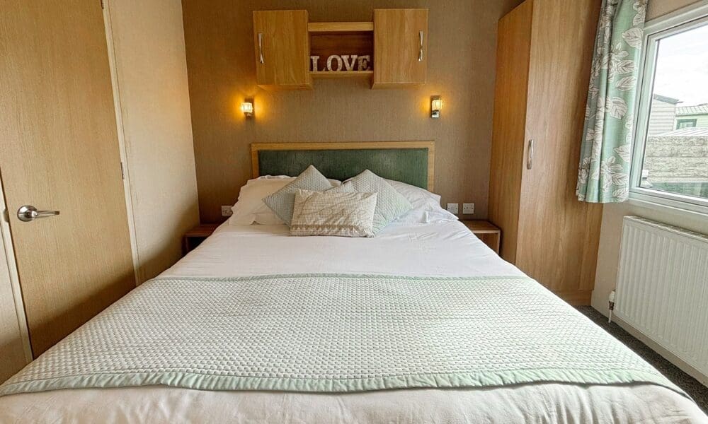 Holiday Rental Caravan at Patrington Haven Leisure Park