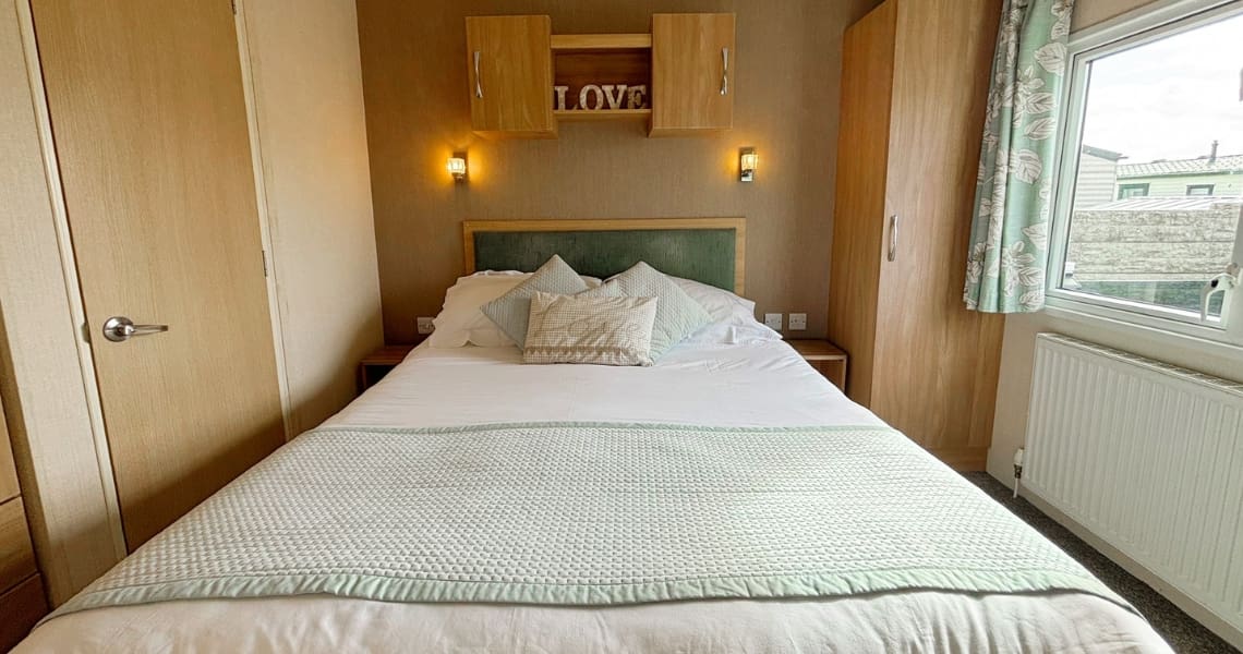 Holiday Rental Caravan at Patrington Haven Leisure Park