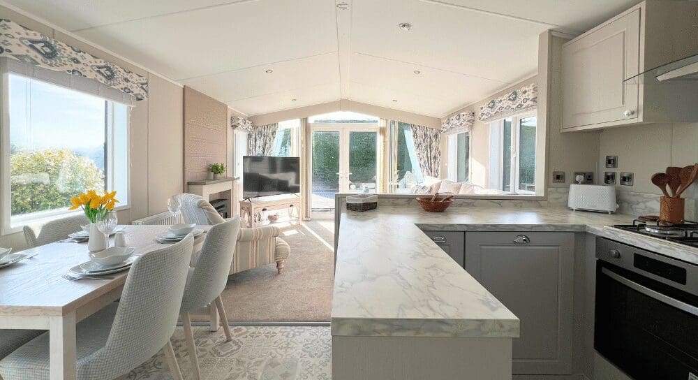 Carabuild Lakehouse Lodge