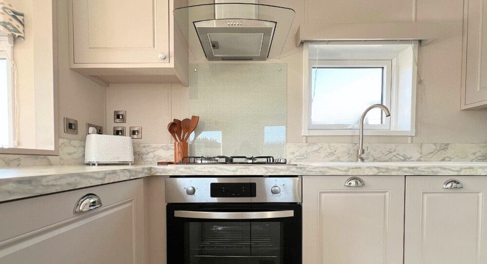 Carabuild Lakehouse Lodge