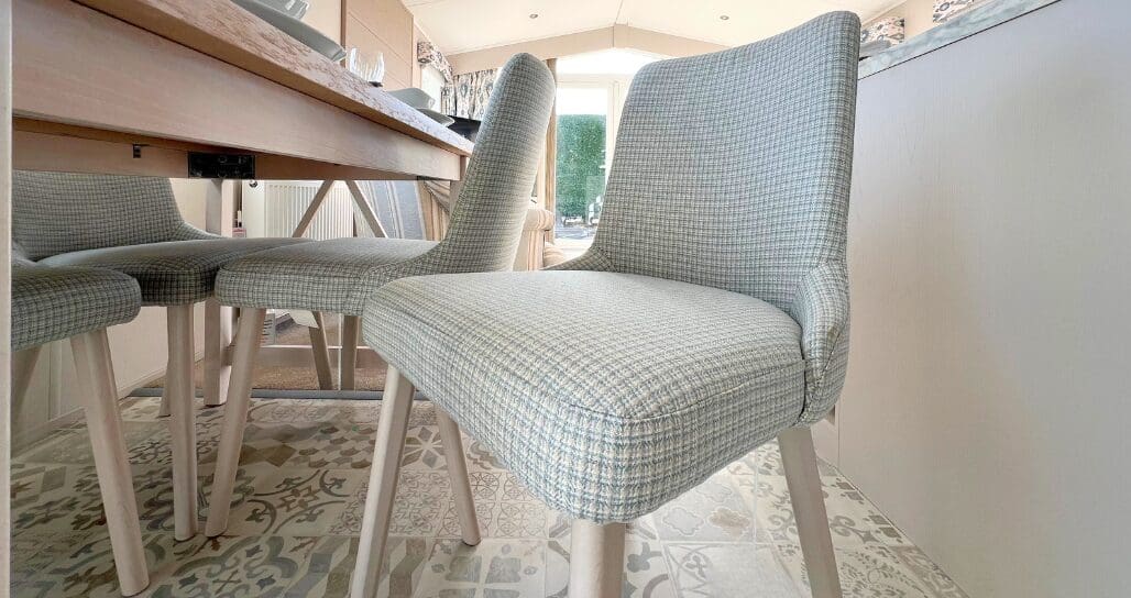 Carabuild Lakehouse Lodge